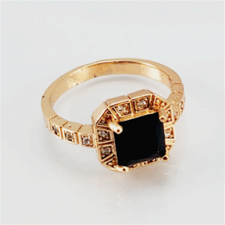 S13 - Square Diamond Zircon Ring For Woman Fashion Wedding Engagement Party No tarnish Red Black Pink Golden Stone Jewelry