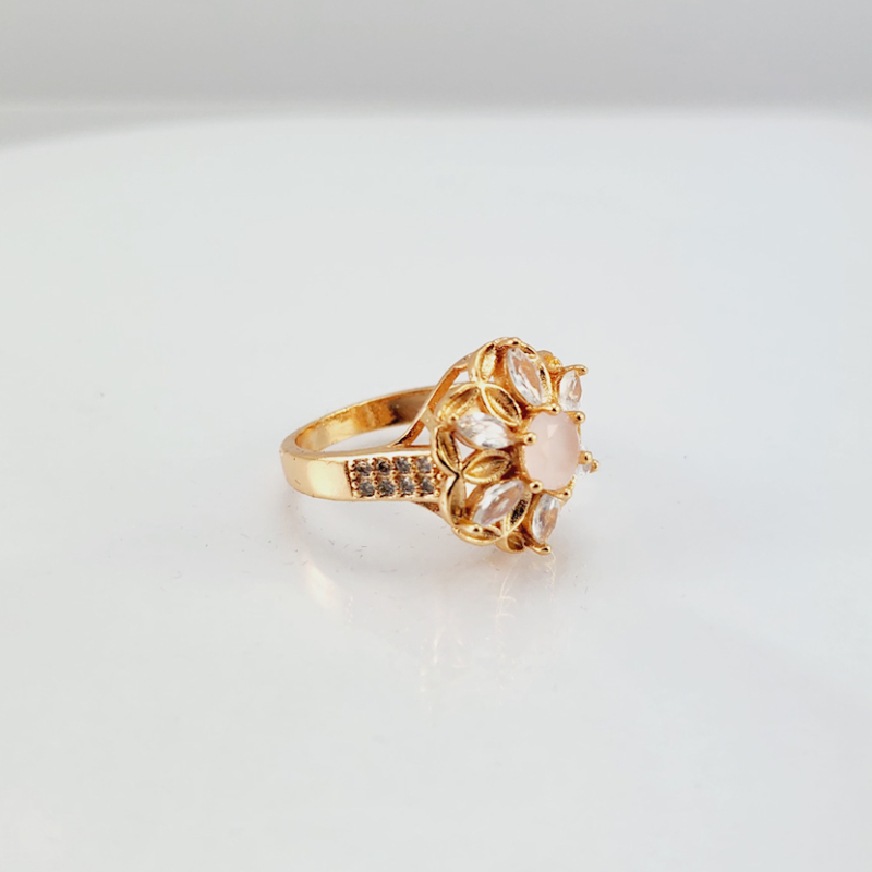 S2 7 Rhinestones With Center Stone Zircon Ring For Woman Fashion Wedding Engagement Party Charm Jewelry