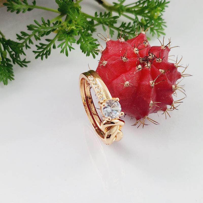 D28 (6) Zircon Gold Ring For Woman Fashion Wedding Party No Tarnish Jewelry