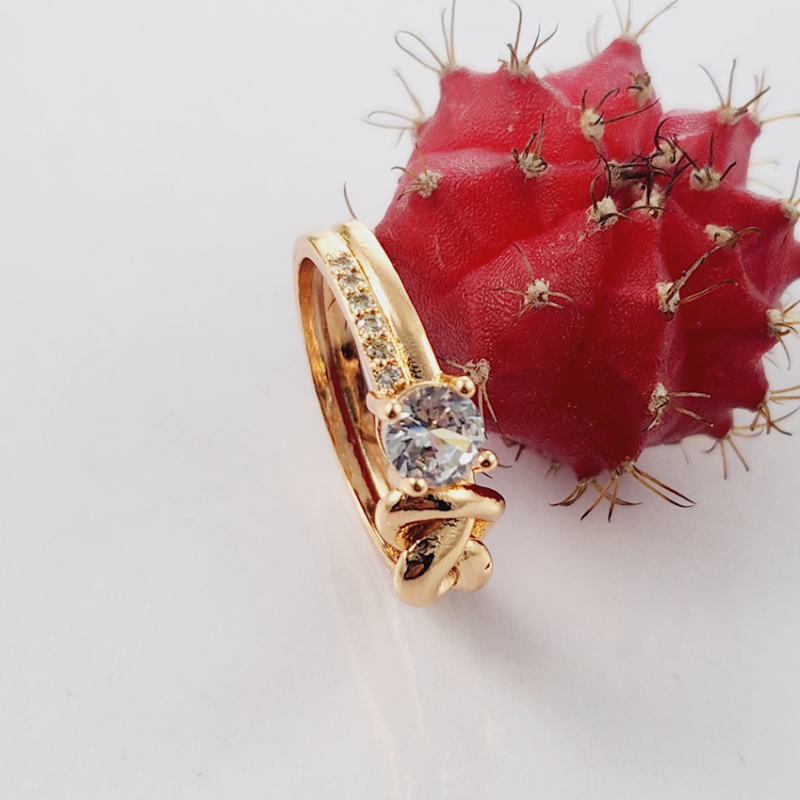 D28 (7) Zircon Gold Ring For Woman Fashion Wedding Party No Tarnish Jewelry 28