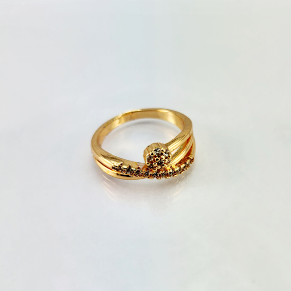 Dr7 – Gold Plated Special Round Design Zircon Ring – Trendy Women’s Ring In Pakistan