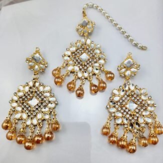 bridal earrings online, wedding jewelry Pakistan, partywear earrings, mehndi jewelry, engagement earrings, festive jewelry online, statement earrings for brides, affordable bridal set, designer look earrings under 2000, gold plated earrings Pakistan, kundan earrings, chandbali earrings, jhumka earrings, pearl drop earrings, antique style earrings, vintage gold tone jewelry, mirrorwork earrings, stone studded earrings, zircon earrings Pakistan, artificial jewelry online, lehenga accessories, shalwar kameez jewelry, formal party accessories, reception earrings, cocktail party jewelry, evening wear earrings, handcrafted jewelry Pakistan, trendy earrings 2025, budget friendly jewelry, best artificial jewelry Pakistan, gift earrings for her, khubsurat kundan earrings, dulhan ki earrings, sasti bridal earrings online, gold tone earrings kharidain, buy jewelry online Pakistan.